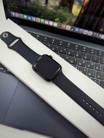 Продам Apple Watch (2nd Gen) 44mm