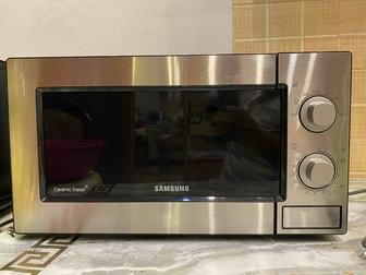 Продам микроволновую печь Samsung