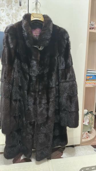 Продается шуба 42-46