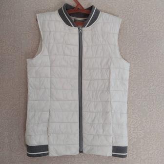 Легкая стеганая жилетка Blue Motion (размер S)