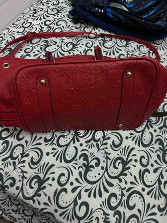 Продам сумки б/у в отличном состоянии