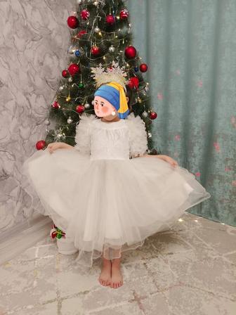 Продам нарядные платья