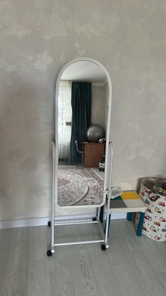 Продается зеркало