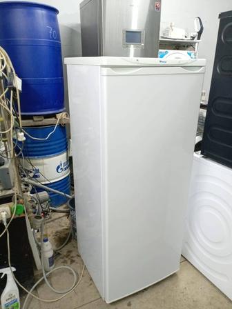 Продам холодильник белого цвета