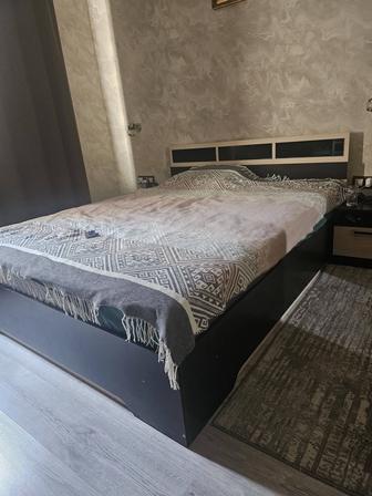 Продам спальный гарнитур