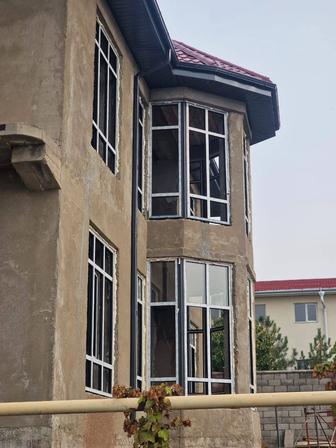 Установка пластиковых окон, москитных сеток и подоконников