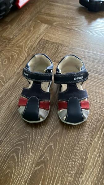 Сандали Geox