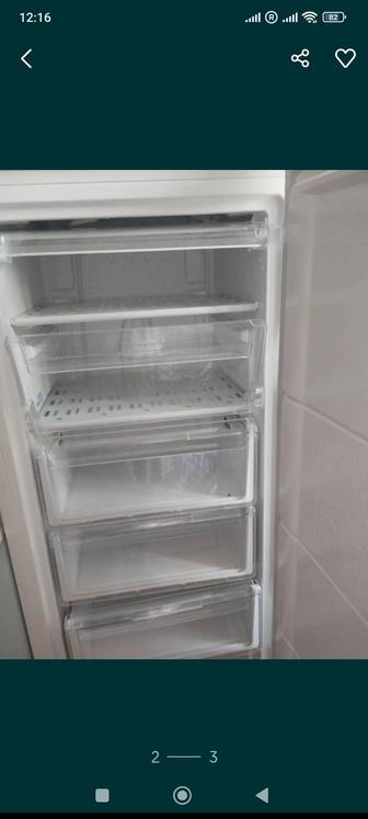 Продам морозильную камеру Индезит