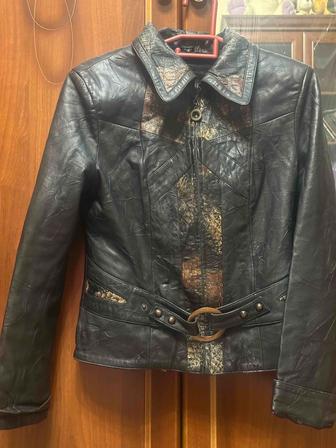 Женская кожаная куртка Franco Faci