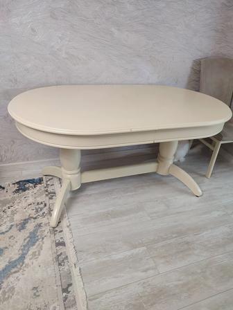 Продается раздвижной, обеденный стол отличного качества.