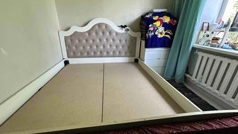 Продам 2х спальную кровать