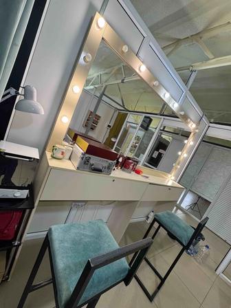 Продам Визажный стол