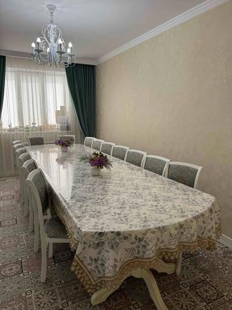 Продается стол со стульями