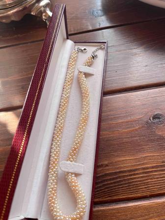 Продам ожерелье из жемчуга