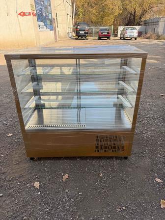 Витринные холодильники кондитерская витрина