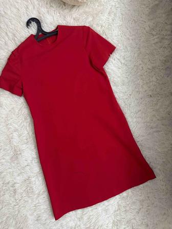 Платье красная