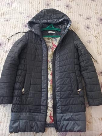 Продам куртку зимнюю, легкую