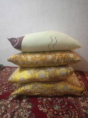 Продам пуховые подушки