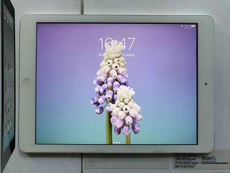 iPad Air 128 ГБ (LTE) надежный планшет