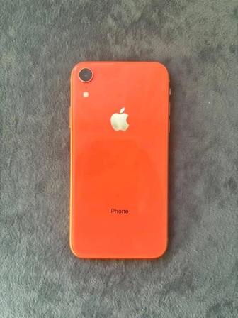 Продам iPhone XR б/у