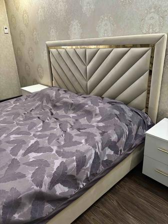 Двуспальная кровать 180/200