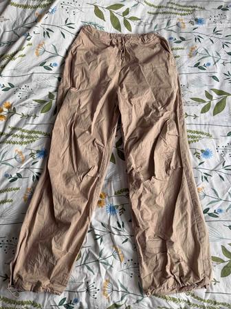 Бежевые брюки карго Amona