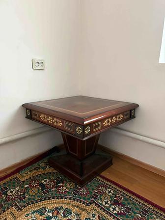 журнальный столик