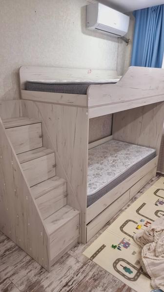 Продам двухъяхурусную кровать