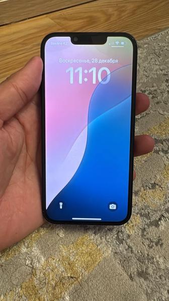 Продам Айфон 13 новый купил неделю назад