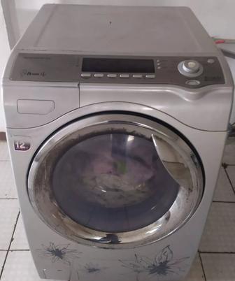 Продам срочно стиральную машинку Даево 12+7кг сушкой