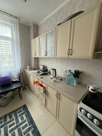 Продам кухонный гарнитур б/у