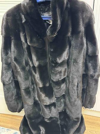 Продам норковую шубу
