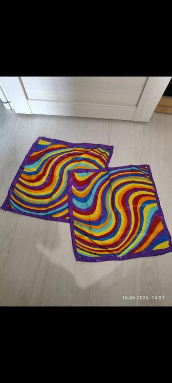 Продам два платка