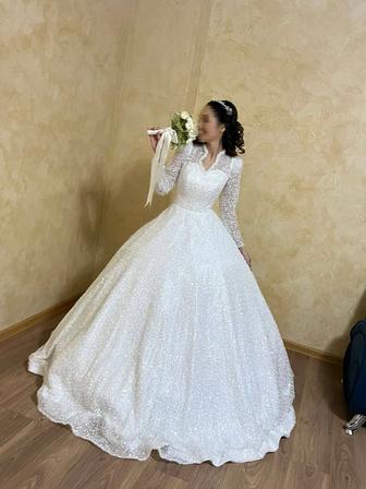 Свадебный платье