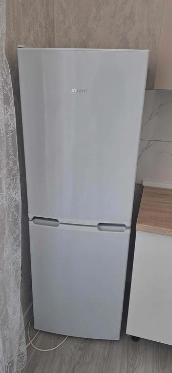 Продам холодильник. В отличном состоянии