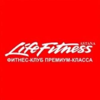 Клубная карта Life fitness на месяц , новая