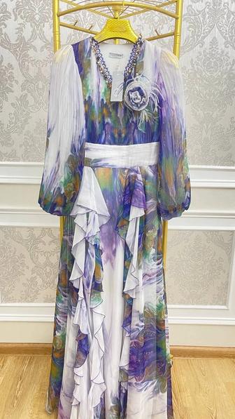 Нарядное платье