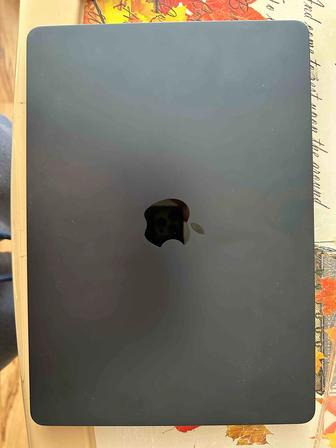 MacBook Air m3 8/512