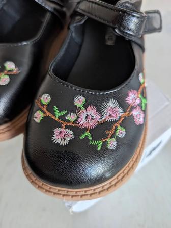 Туфли для девочки