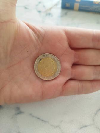 Продам коллекционную монету 200 тенге к 80 летию дня победы, в идеальном