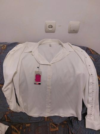 Продам блузки новые турция