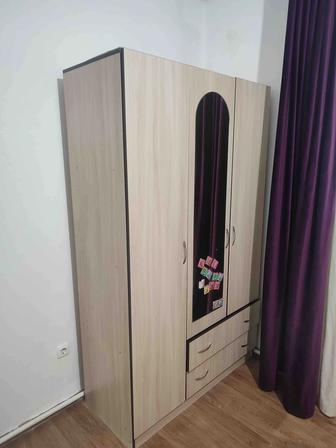 Продам шкаф