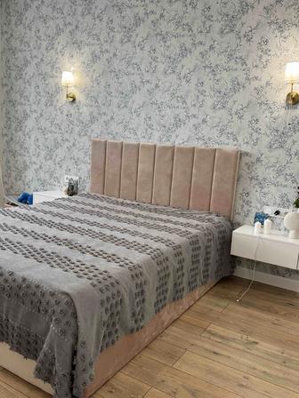 Продам двуспальную кровать с матрасом