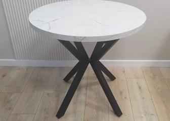 Новый Стол для кухня .