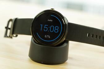 Часы Motorola Moto 360