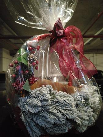 Подарочная Корзинка новогодняя/тойбастар.