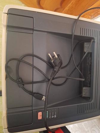 Продам принтер HP 1320