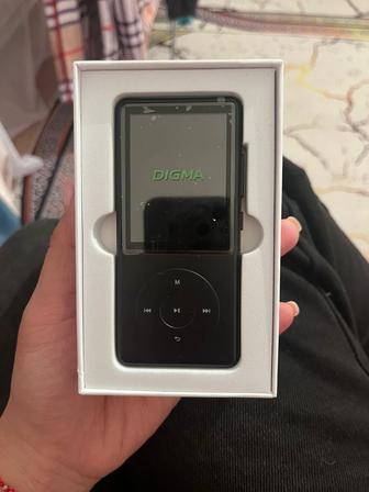 Плейеры для воспроизведения
звукозаписи DIGMA M5
16ГБ//MICRO SD