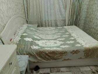Продаю комод, тумбы и кровать