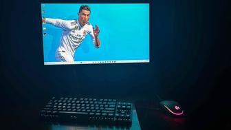 Игровой монитор Samsung 240гц